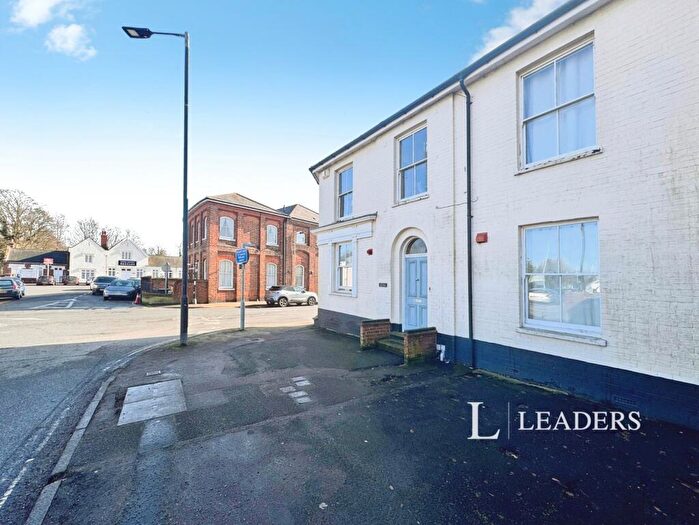 1 Bedroom Flat To Rent In Star House, Station Road, NR34