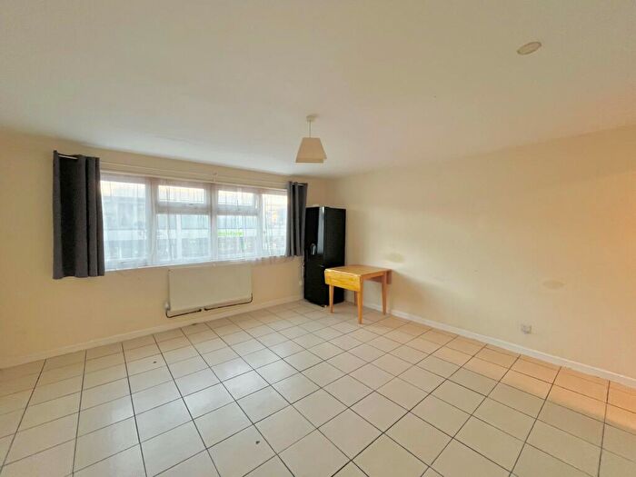 Studio To Rent In North Tenth Street, MK9