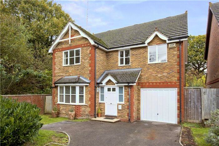 4 Bedroom Detached House To Rent In Parnell Gardens, Weybridge, Surrey, KT13
