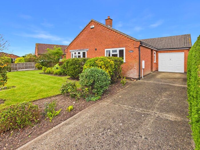 3 Bedroom Detached Bungalow For Sale In Kenton, West Lane, Haltham, LN9
