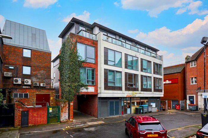 1 Bedroom Flat To Rent In Burgate Lane, Canterbury, CT1