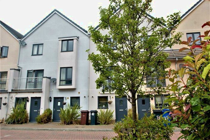 4 Bedroom House To Rent In Draper Close, Grays, RM20