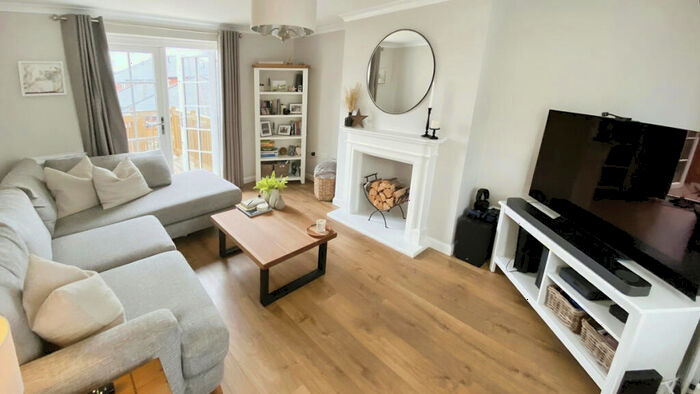 3 Bedroom End Of Terrace House For Sale In Andromeda Grove, Plymouth, PL9