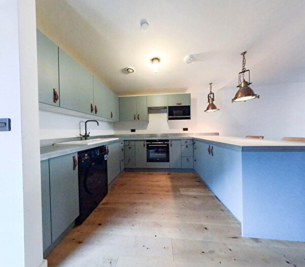 2 Bedroom Duplex To Rent In Apartment, Derwent House, Jewellery Quarter, Birmingham, B3