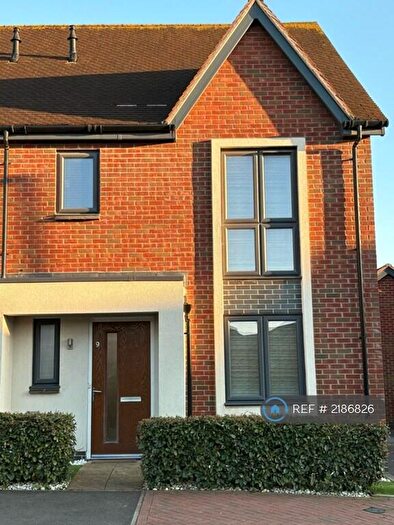 3 Bedroom Semi-Detached House To Rent In Walmsley Road, Rugby, CV23