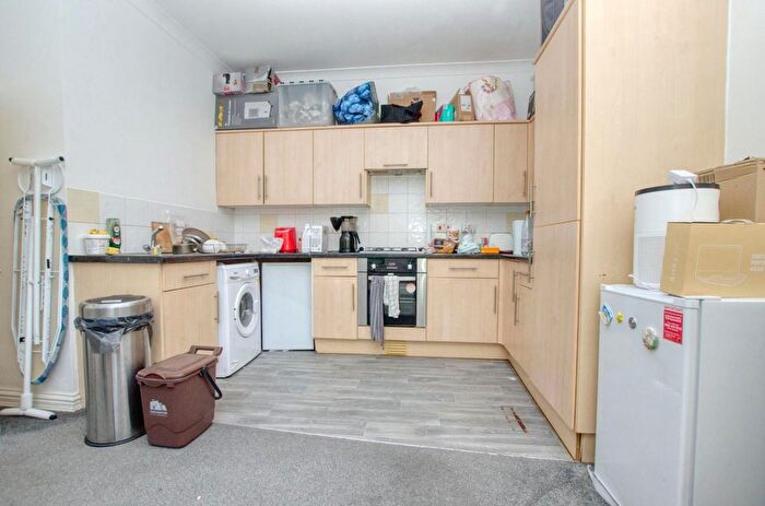 1 Bedroom Flat For Sale In Park Road, Southampton, SO15