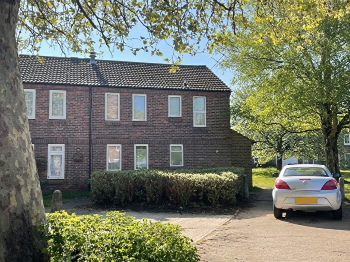 3 Bedroom Semi-Detached House For Sale In Manor Fields, Godalming, GU8
