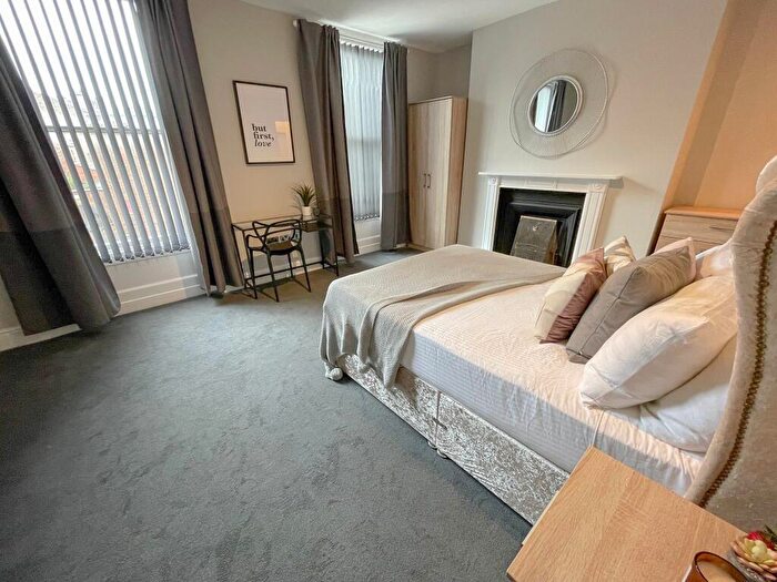 6 Bedroom Terraced House To Rent In Upper Parliament Street, L8