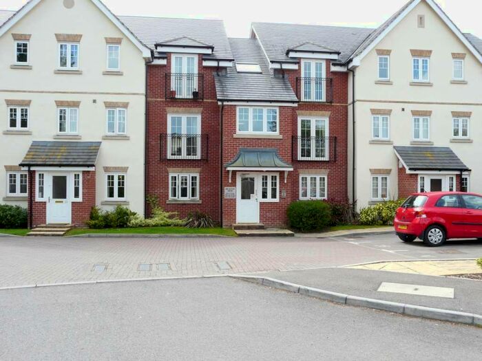 2 Bedroom Flat To Rent In Meadowview, Hungerford, RG17