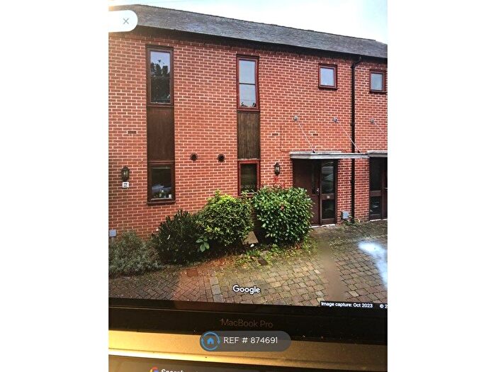 2 Bedroom Terraced House To Rent In Elder Road, Basingstoke, RG24