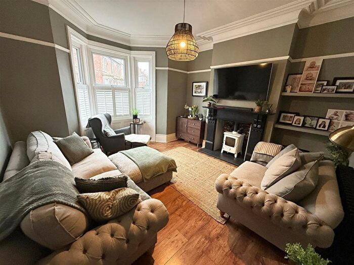 5 Bedroom Property To Rent In Waterloo Place, North Shields, Tyne And Wear, NE29