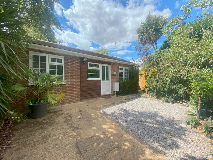 1 Bedroom Property To Rent In Makins Road, Henley-On-Thames, Henley-On-Thames, RG9