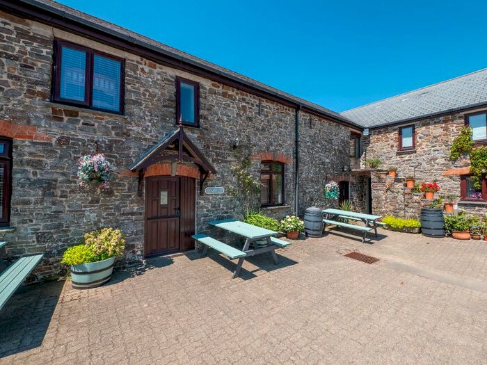 2 Bedroom Barn Conversion For Sale In Stibb, Bude, EX23