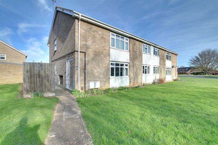 2 Bedroom Flat To Rent In Greengarth, St. Ives, PE27