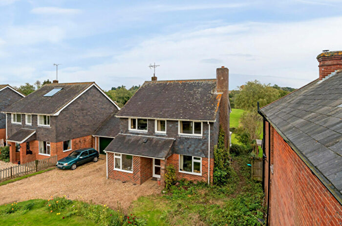 4 Bedroom Detached House For Sale In Carters Clay Road, Lockerley, Romsey, Hampshire, SO51