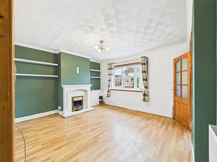 3 Bedroom Terraced House For Sale In Cae Glas, Llanelli, SA14