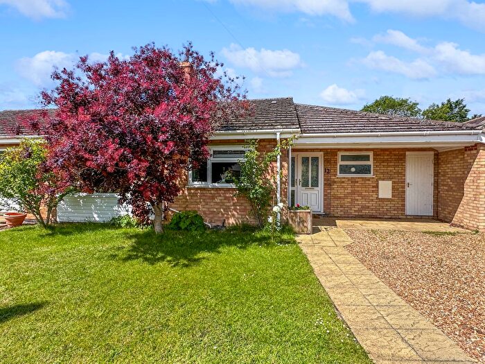 3 Bedroom Semi-Detached Bungalow For Sale In Matthew Parker Close, Landbeach, CB25