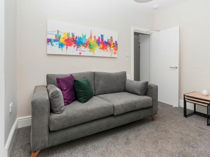 4 Bedroom Terraced House To Rent In Southmead Road, Horfield, Bristol, BS10