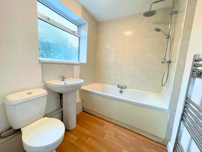 3 Bedroom Terraced House To Rent In Westminster Road, Selly Oak, Birmingham, B29