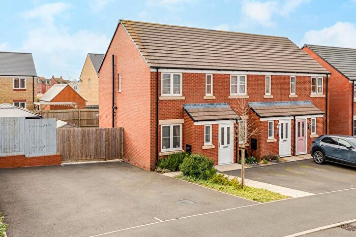 2 Bedroom End Of Terrace House For Sale In Trout Close, Weldon, NN17