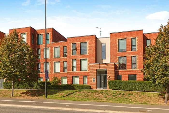 2 Bedroom Flat For Sale In Hengrove Way, Bristol, Somerset, BS4