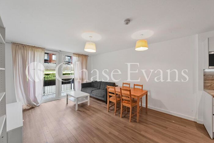 1 Bedroom Flat To Rent In Nyland Court, Greenland Place, Naomi Street, Surrey Quays, SE8