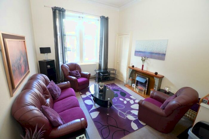 2 Bedroom Flat To Rent In Hill Street, Inverkeithing, KY11