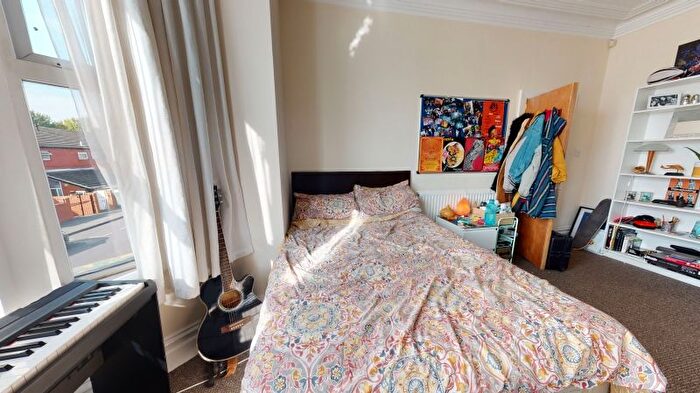 5 Bedroom Terraced House To Rent In Kings Road, Hyde Park, Leeds, LS6