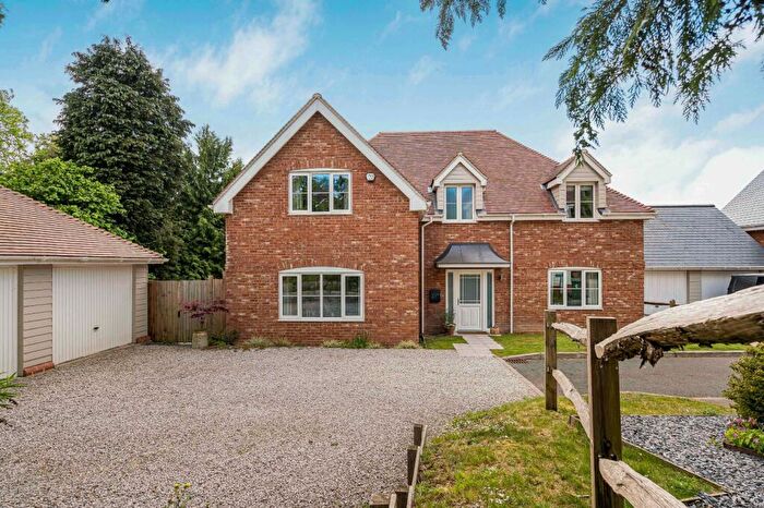 5 Bedroom Detached House For Sale In Perry Way, Lymington Bottom, Four Marks, Hampshire, GU34