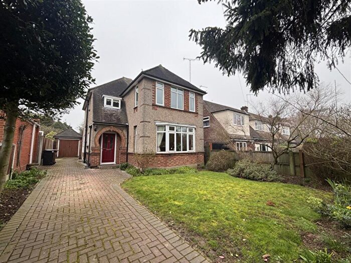 3 Bedroom Detached House To Rent In Longstomps Avenue, Chelmsford, CM2