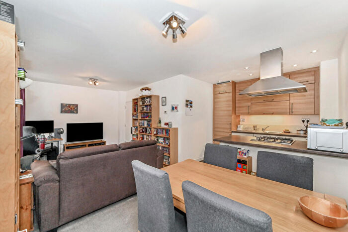2 Bedroom Flat For Sale In Abode Apartments, Devons Road, E3
