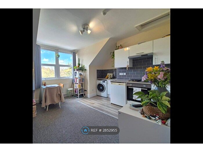 1 Bedroom Flat To Rent In Bath Road, Bristol, BS4