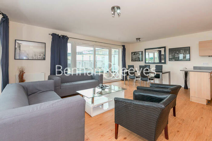 3 Bedroom Apartment To Rent In Beaufort Park, Colindale, NW9