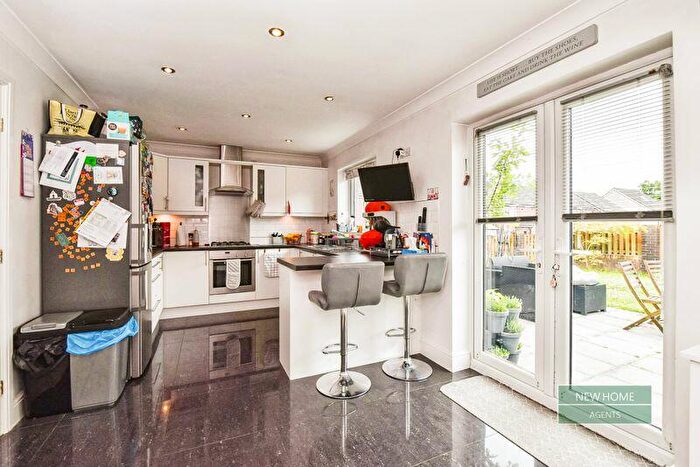 4 Bedroom Detached House For Sale In Parc Fferws, Ammanford, Carmarthenshire, SA18