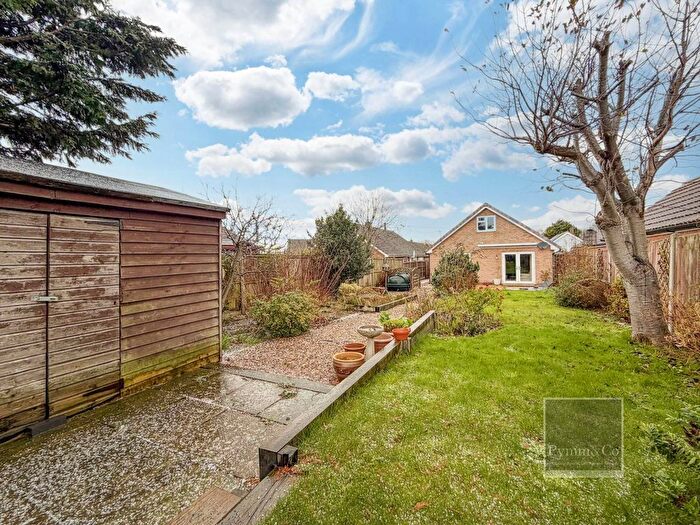 3 Bedroom Detached House For Sale In Broadwood Close, Norwich, NR11