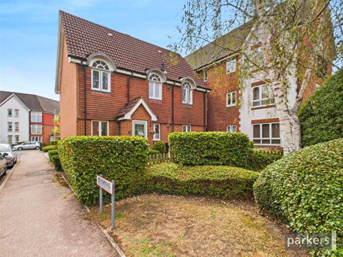 2 Bedroom Apartment For Sale In Hartigan Place, Woodley, Reading, Berkshire, RG5