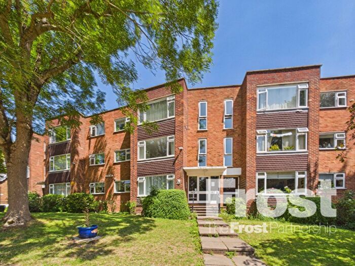 2 Bedroom Flat To Rent In Upton Park, Slough, Berkshire, SL1