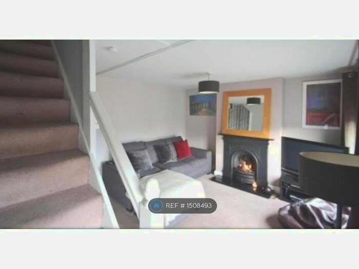 2 Bedroom Flat To Rent In Hargwyne Street, London, SW9