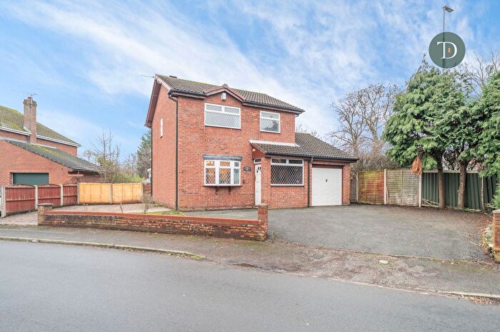 3 Bedroom Detached House For Sale In Heywood Road, Great Sutton, Ellesmere Port, CH66