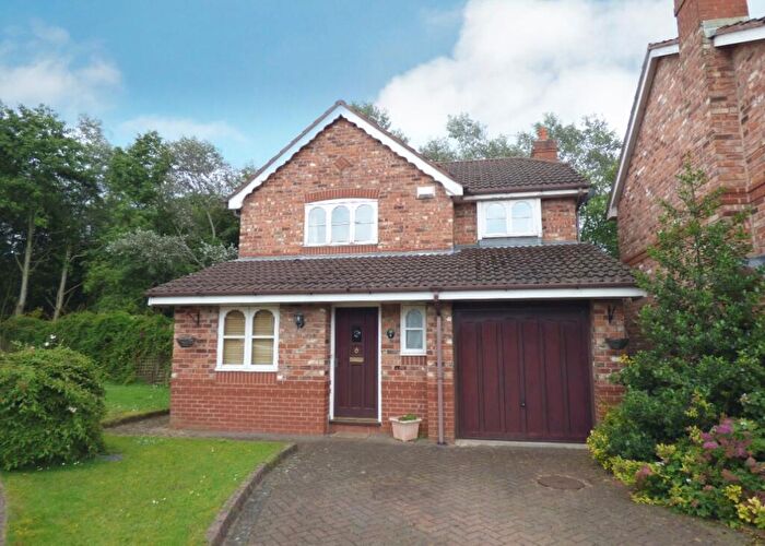 4 Bedroom Detached House To Rent In Hamble Way; Macclesfield., SK10
