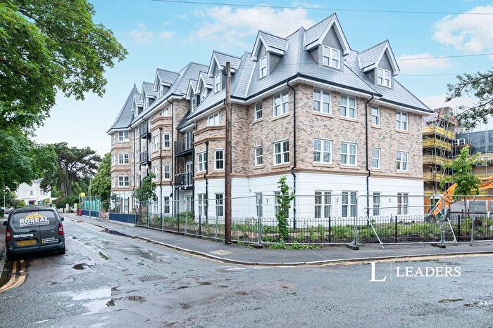 2 Bedroom Flat To Rent In Hahnemann Road, Bournemouth, BH2