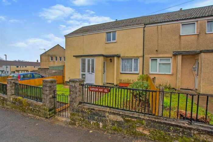 3 Bedroom Semi-Detached House For Sale In Samsons Avenue, Varteg, Pontypool, NP4