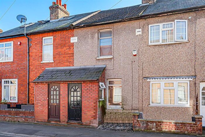 2 Bedroom Terraced House For Sale In Cadmore Lane, Cheshunt, EN8