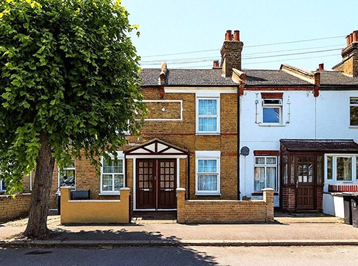 2 Bedroom Terraced House For Sale In Dartnell Road, Croydon, CR0