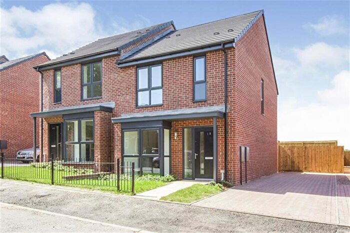 3 Bedroom Semi-Detached House To Rent In Bedroom Semi Detached House In Rogers Avenue, Newcastle-Under-Lyme, ST5