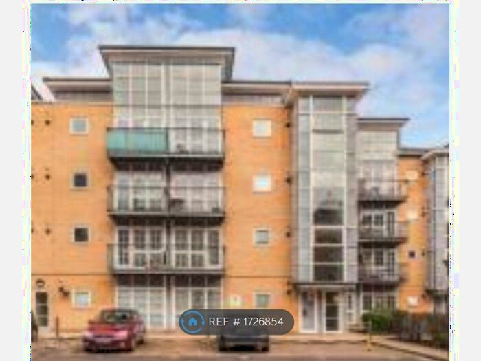 2 Bedroom Flat To Rent In The Brewery, Romford, RM1