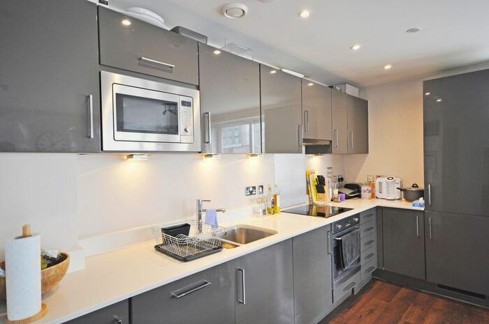 2 Bedroom Flat To Rent In Ketley House, Garratt Lane, London, SW18