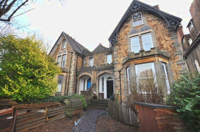 Apartment To Rent In Epsom Road, Guildford, Surrey, GU1