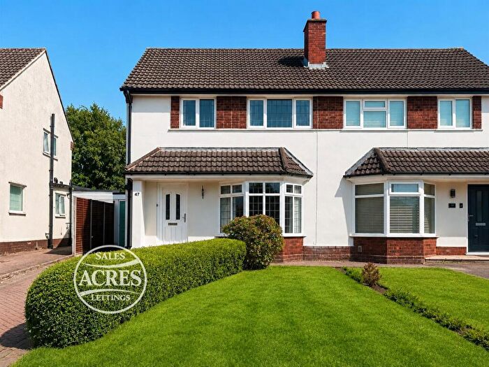 3 Bedroom Semi Detached House For Sale In Trinity Road, Four Oaks, Sutton Coldfield, B75