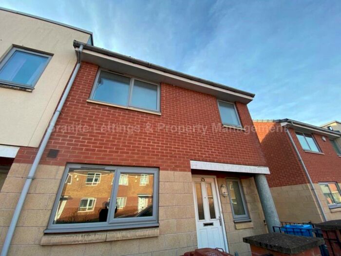 3 Bedroom Terraced House To Rent In Bosworth Street, Beswick, Manchester, M11